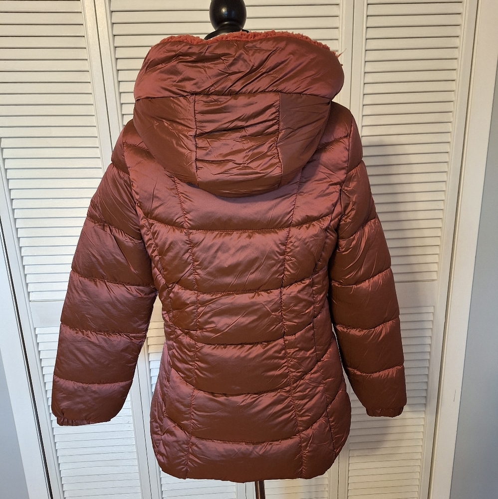 Canada vegan fur terracotta waterproof puffer hoodie jacket medium NWT - Picture 5 of 11